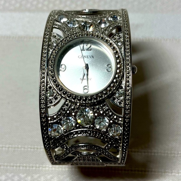 Geneva Woman's Silver Toned Cuff Bracelet W/  Rhinestones. Victorian look. - Picture 1 of 5